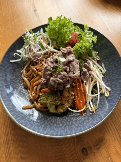 Udonyaki Rindfleisch